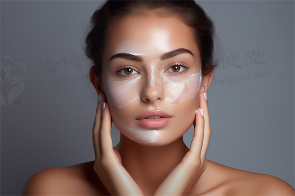 超值优惠！嘉兴华山医疗美容医院激光祛痘服务现仅需2500元起，让您轻松拥有光滑无痘肌肤，原价3000元起。