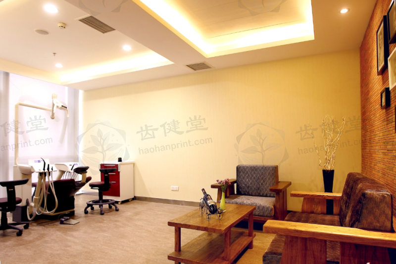 成都极光口腔超声波喷砂洁牙怎么样？高效清洁还预防疾病