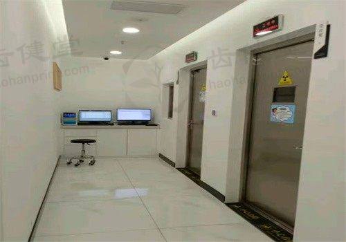 珠海诺贝尔口腔门诊部（招商花园城店）