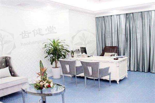 包头致亮眼科门诊部