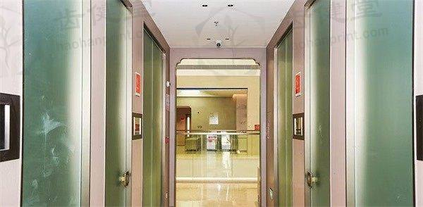 被牙龈出血、口臭困扰？广州美云口腔医院（天河旗舰店）全口轻度牙周治疗仅 500 元！