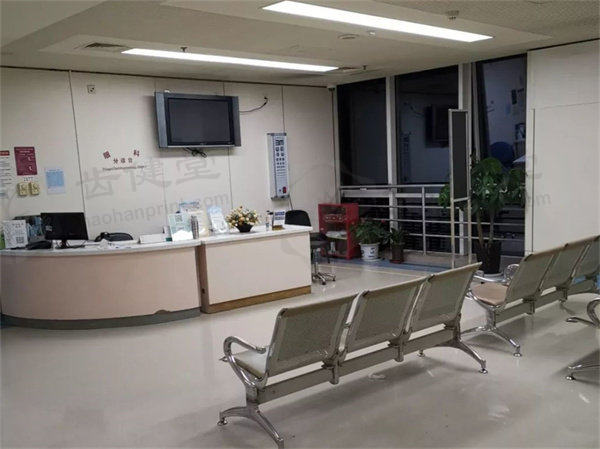 首都医科大学附属北京朝阳医院眼科北京朝阳医院眼科候诊区