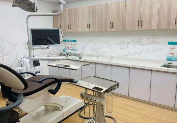 岳阳牙歪歪口腔医院白杨难预约吗？完善预约系统与分流机制降低预约难度