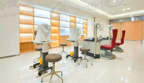 甘肃爱尔眼视光医院：飞秒白内障+三焦晶体项目团购仅17000元，开启清晰视界